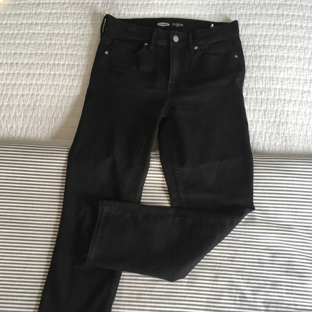 *LAST CHANCE.  Old Navy Power Straight Jeans